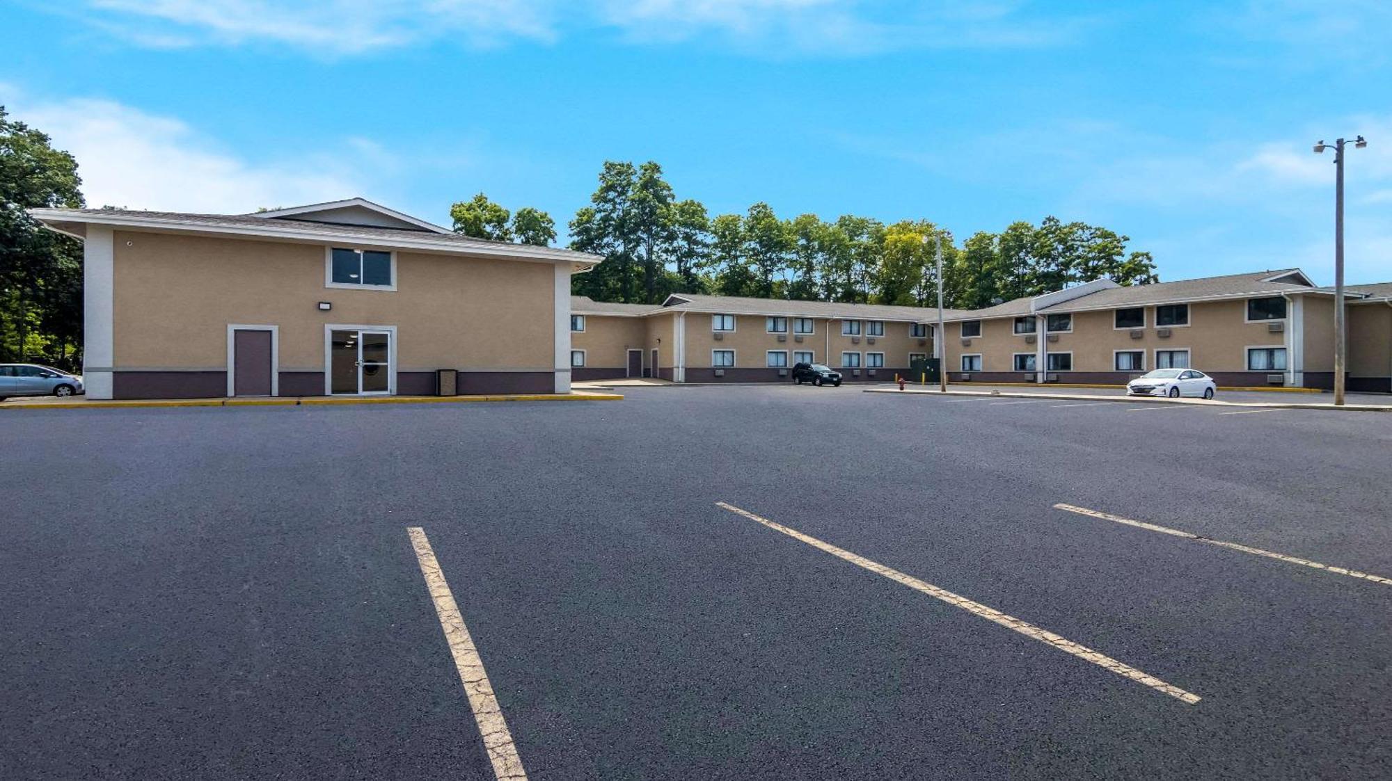 Econo Lodge Portage Buitenkant foto