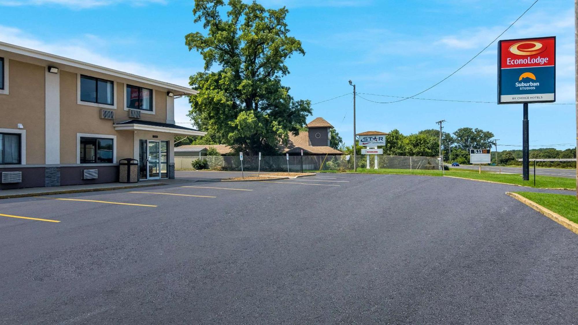 Econo Lodge Portage Buitenkant foto
